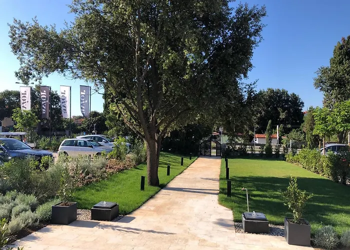 Noemi's - Adults Only 3*