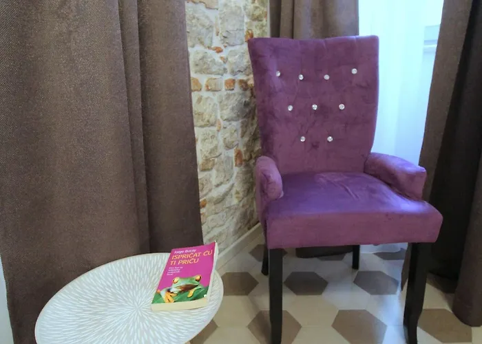 Noemi's - Adults Only