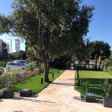 Noemi's - Adults Only 3*